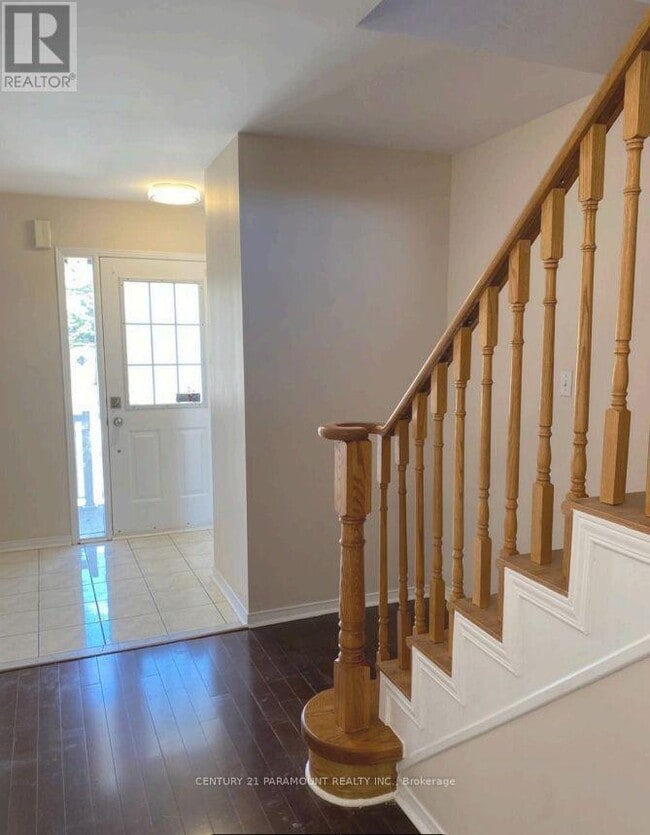 Building Photo - 23 Sunnybrook Crescent