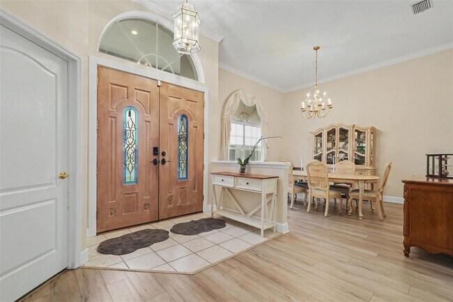 Foto del edificio - 702 Brooker Ridge Ct