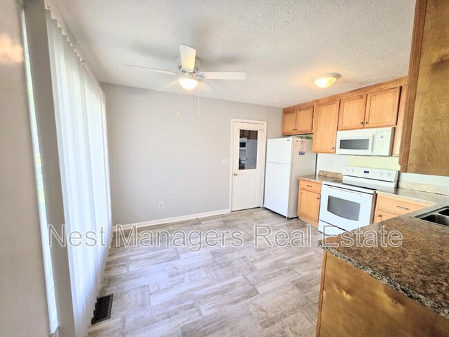 Foto del edificio - 9598 Holbrook Ln