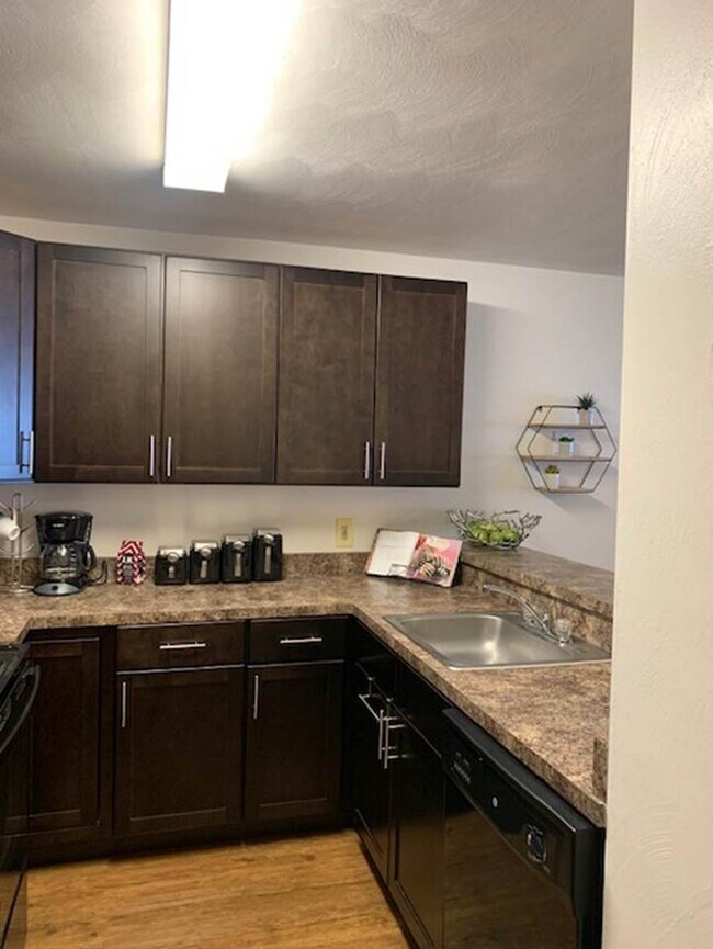 The Hills of Harrisonburg Northview Apartments 869 Port Republic Rd Harrisonburg, VA