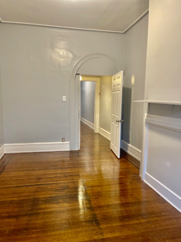 Building Photo - 1805 W Venango St