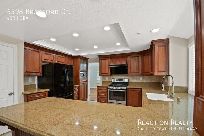 Building Photo - 6598 Bradford Ct