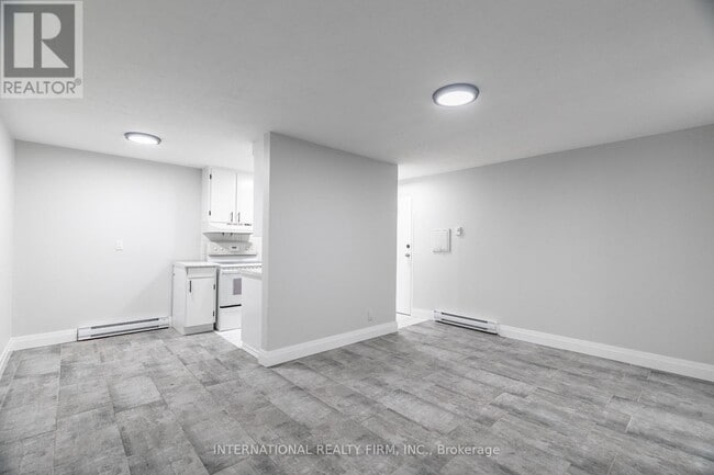 Building Photo - 24 Brookside St
