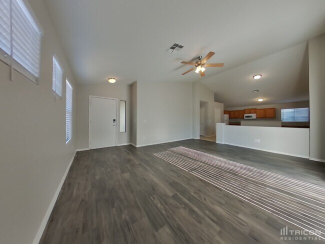 Foto del edificio - 8053 N 109th Ln