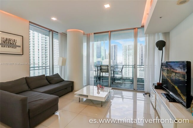 Foto del edificio - 92 SW 3rd St