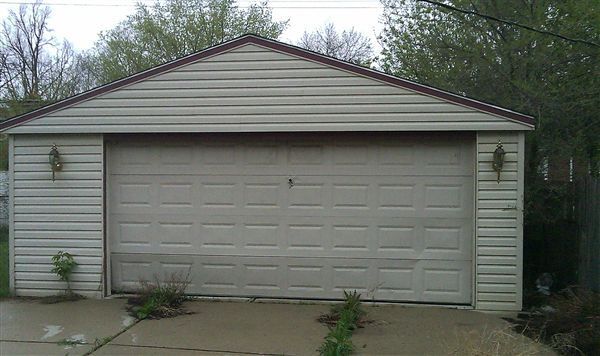 Building Photo - 3 br, 1 bath House - 11583 Nottingham Rd 1...