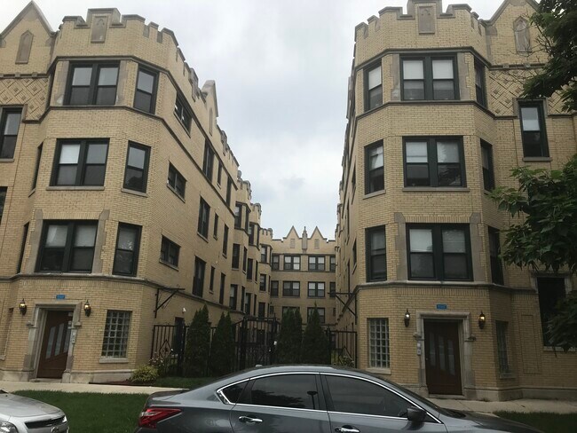 Building Photo - 6612 S Kenwood Ave