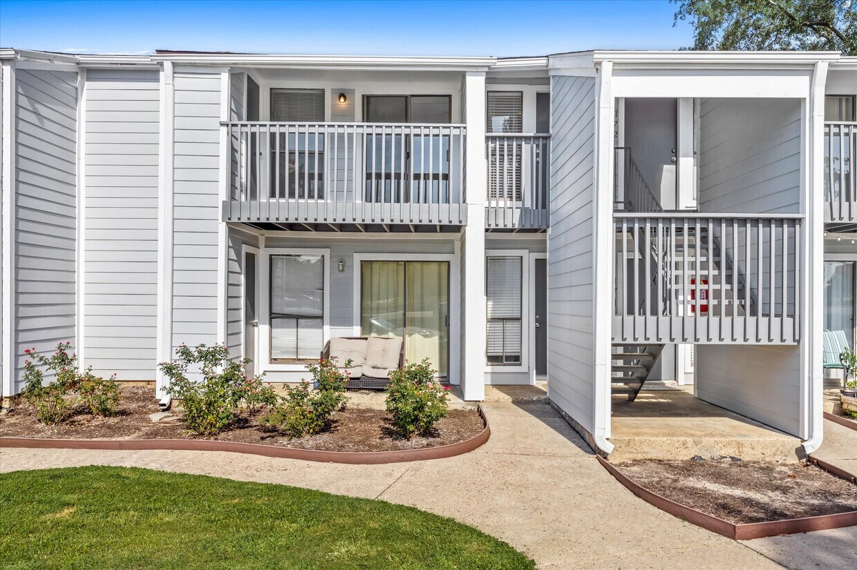 Foto principal - 13151 Walden Rd