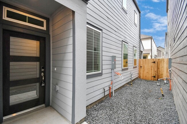 Building Photo - 8408 Rising Stream Dr