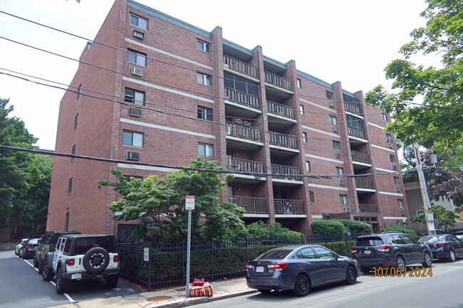 Building - 12 Ellery St