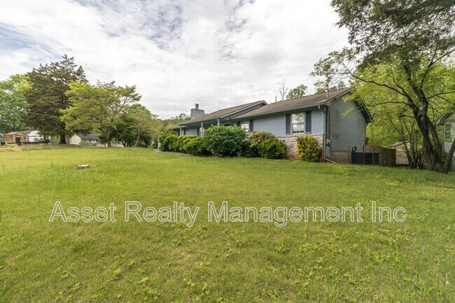 Foto del edificio - 6601 Bay Cir Dr