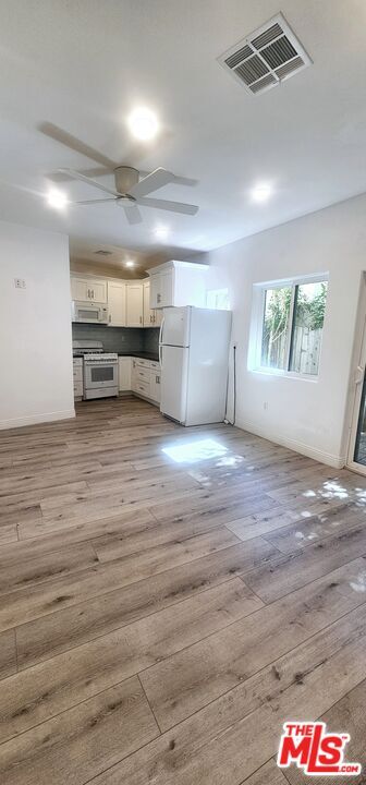 Building Photo - 2041 Linnington Ave