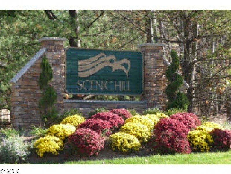 Foto principal - 35 Larkin Cir