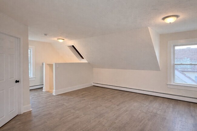 Foto del edificio - 75 Haviland Ave