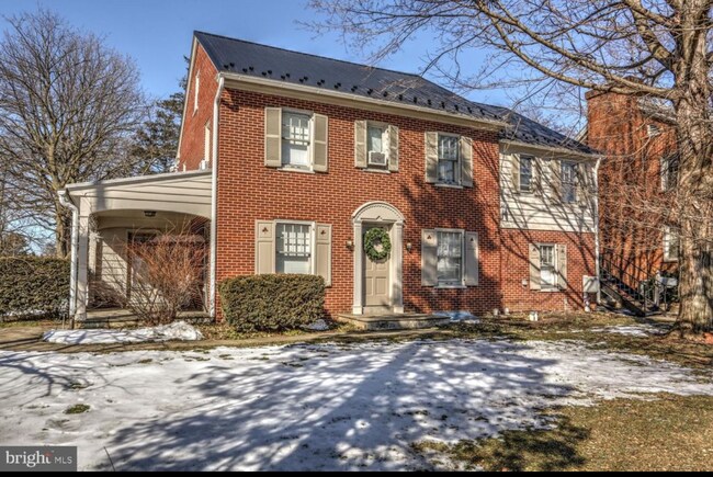 Building Photo - 1 Mayfield Dr