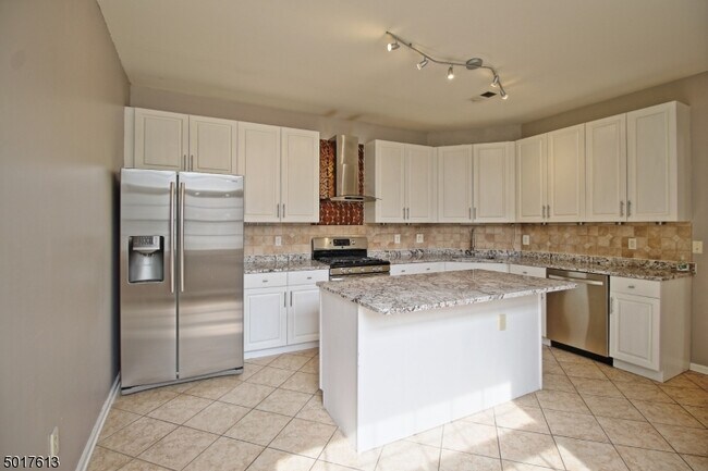 Foto del edificio - 614 Kensington Ln
