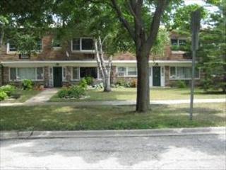 Building Photo - 425 N Stephen Dr