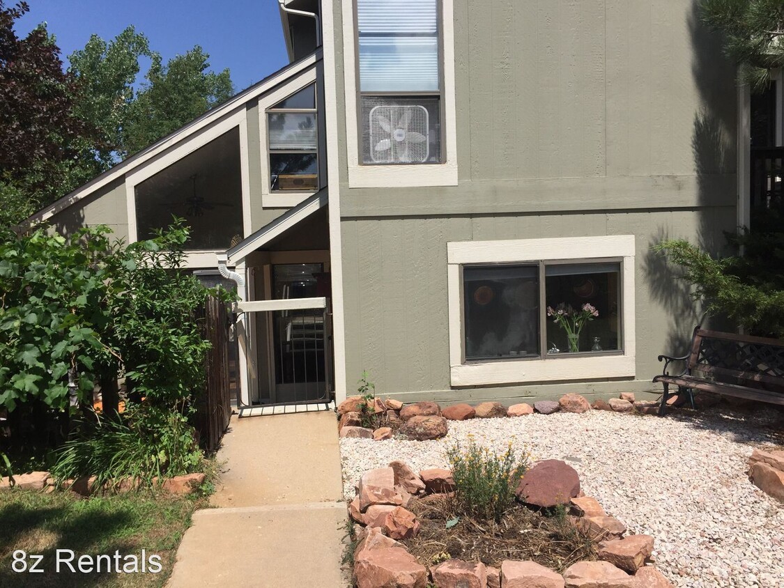 Primary Photo - 2 br, 1 bath House - 3185 Redstone Lane D6