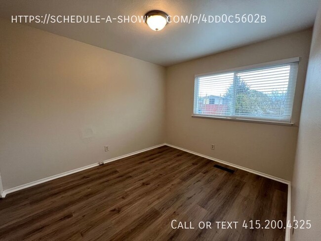 Foto del edificio - Great 3BD/1.5 Bath Pet Friendly Home for R...