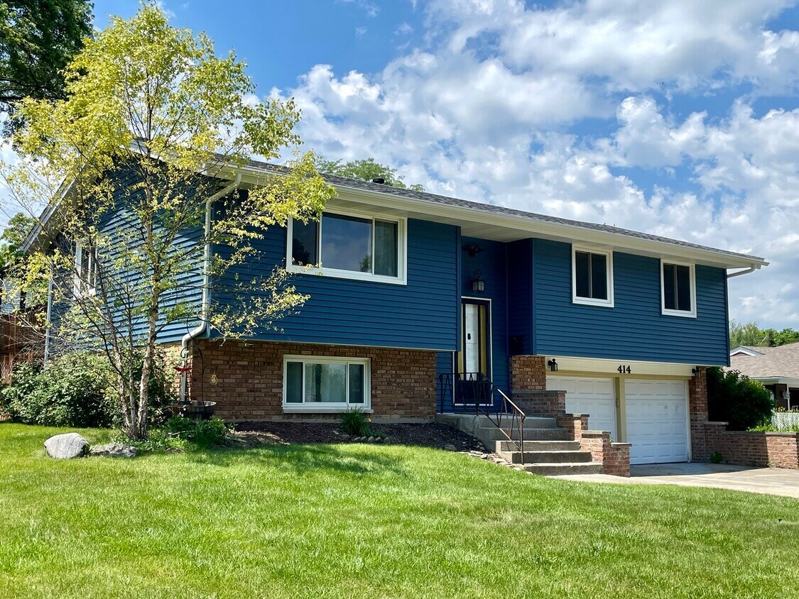 Foto principal - 414 Orleans Ln