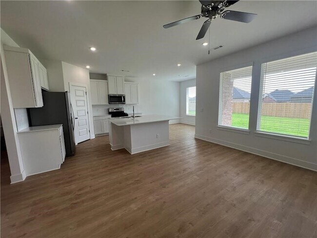 Foto del edificio - 1910 Hahn St