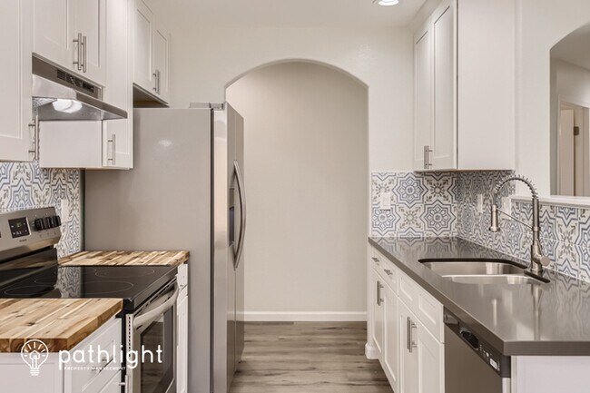 Building Photo - 8701 S 50Th Drive, Laveen, AZ, 85339