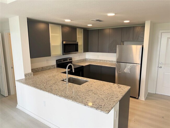 Foto del edificio - 5579 Millennia Park Dr