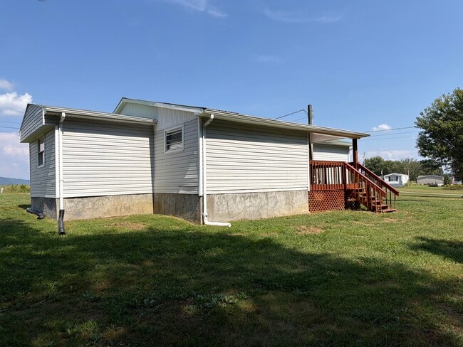 Foto del edificio - 611 Oak Hills Rd