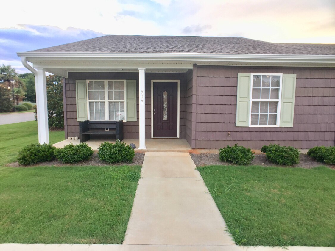 507 E Sago Ct, Boiling Springs, SC 29316 Townhome Rentals in Boiling