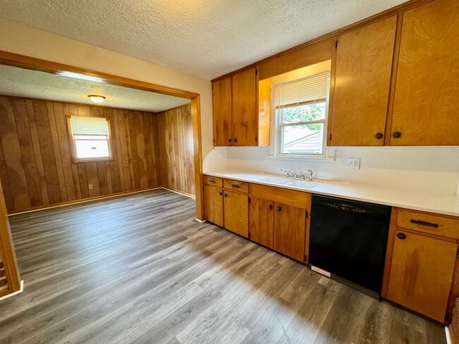Building Photo - 3021 Windsor Pl SW