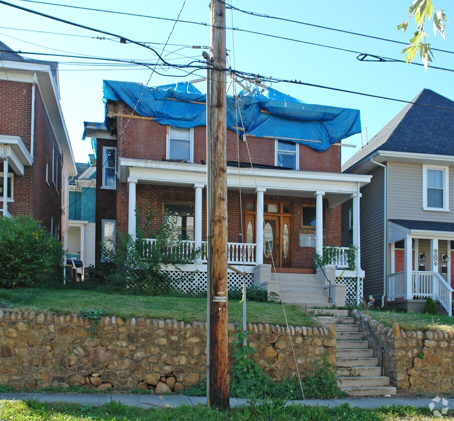 Primary Photo - 719 1st St SW