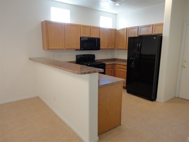 Building Photo - 6016 Soft Springs Ave