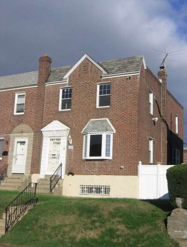 Foto principal - 7224 Cottage Street