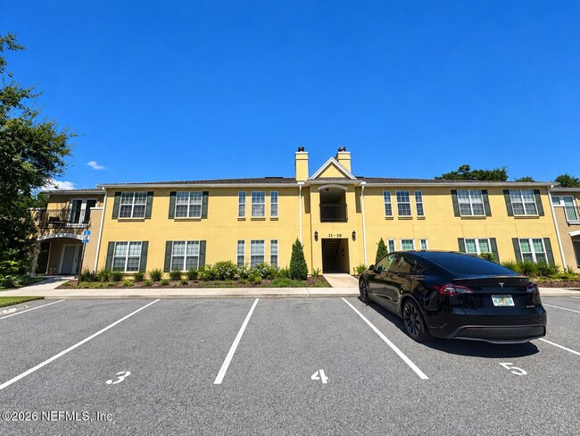 Building Photo - 35 Jardin De Mer Pl