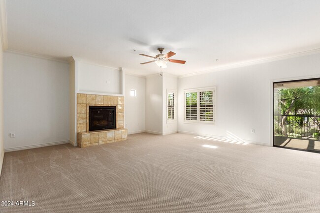 Foto del edificio - 21320 56th St