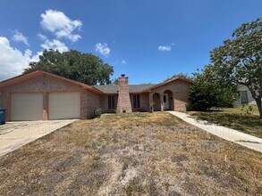 Building Photo - 4622 Newbury Ln