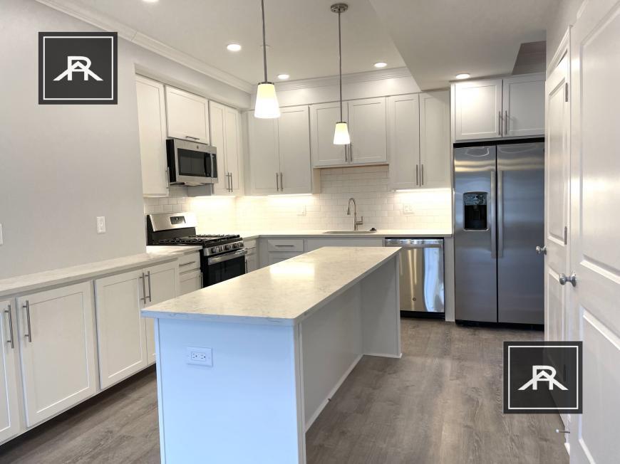 Foto principal - 4 bedroom in Brighton MA 02135