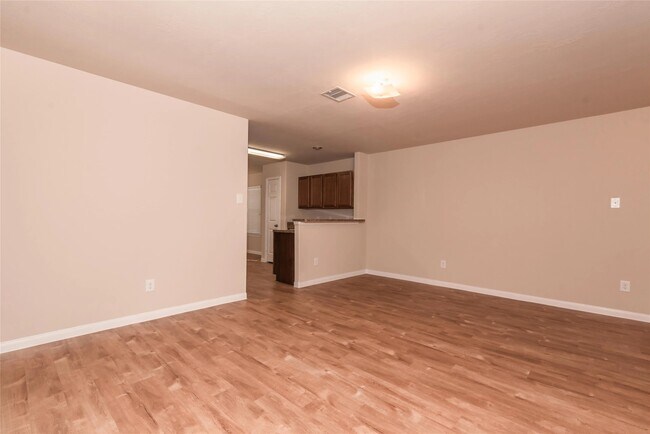 Foto del edificio - 3827 Cary Creek Dr