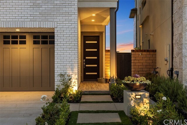 Building Photo - 26298 Paseo Horizonte