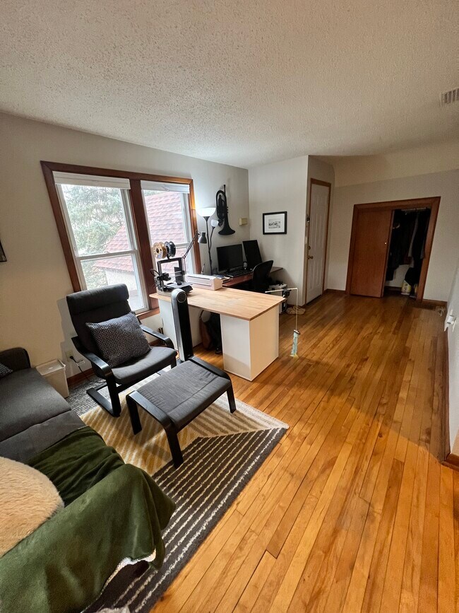 Foto del edificio - 3058 Hayes St NE