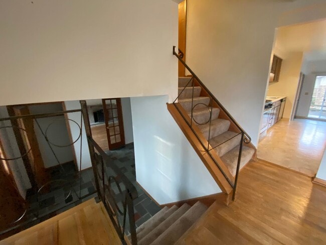 Foto del edificio - Large 4 Bedroom House, Franklin Regional S...