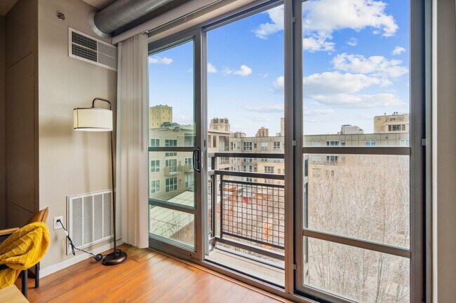 Foto del edificio - 616 Washington Ave S