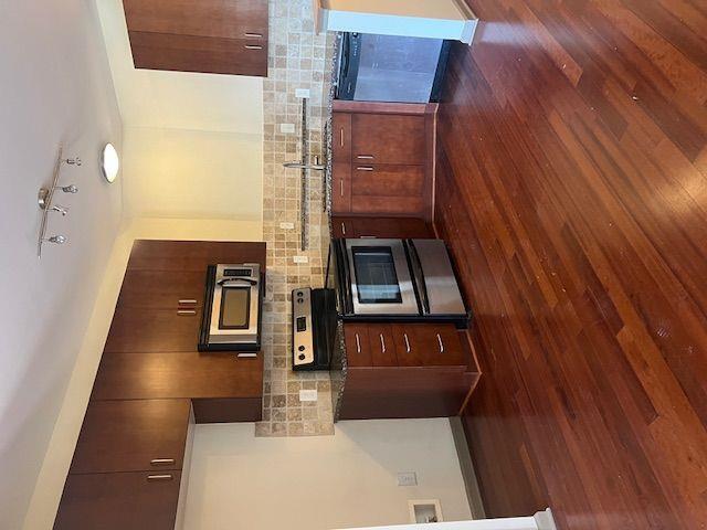 Foto del edificio - 898 Oak St SW