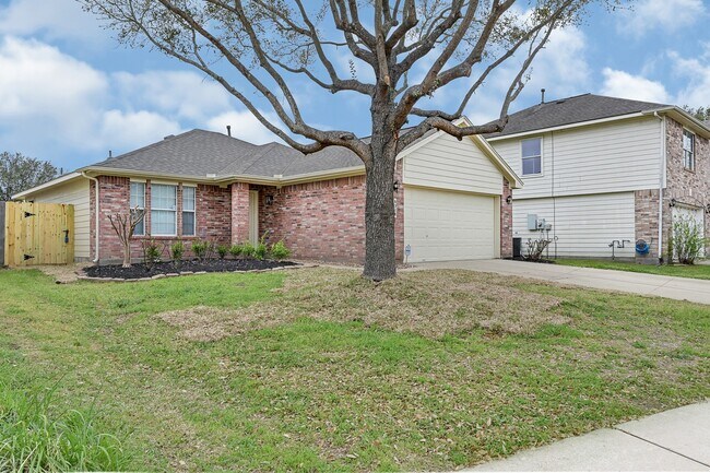 Building Photo - 6315 Hayman Dr