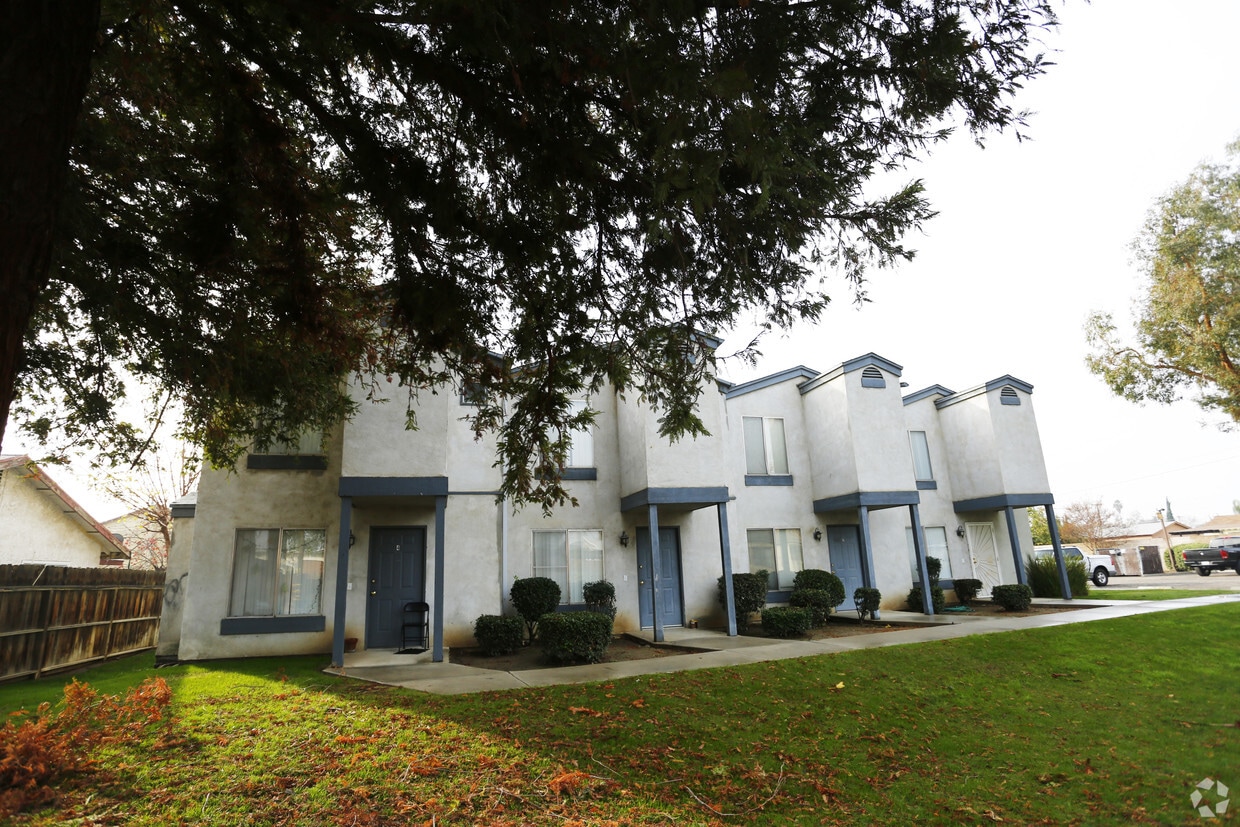 Oildale Arms Apartments in Bakersfield, CA