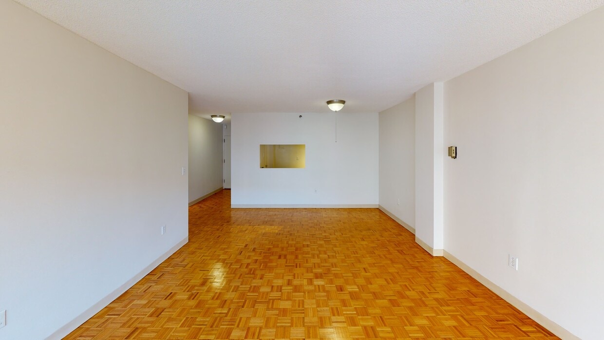 Photo - The Longwood Apartments