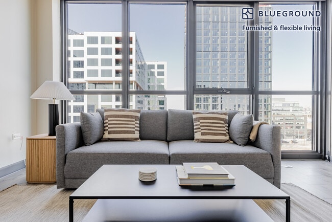 Building Photo - 180 N Ada St