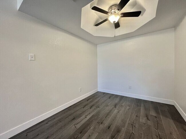 Foto del edificio - 16818 N 56th St