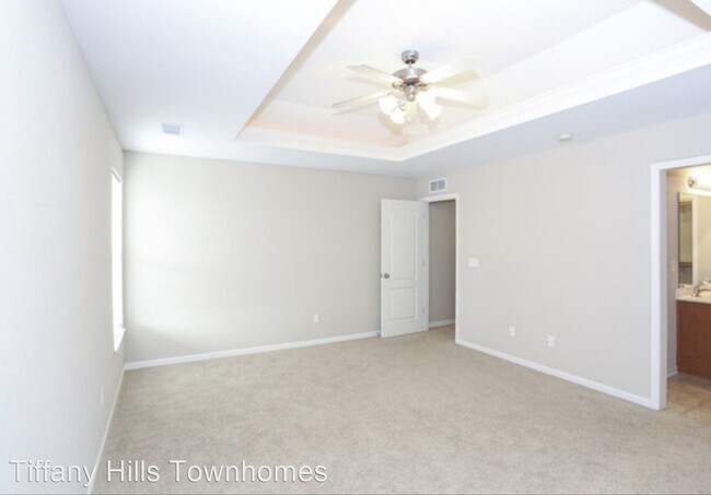 Building Photo - 8871 N Helena Dr
