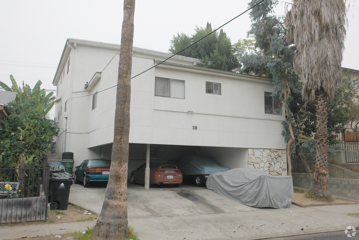 Primary Photo - 210 N Burlington Ave